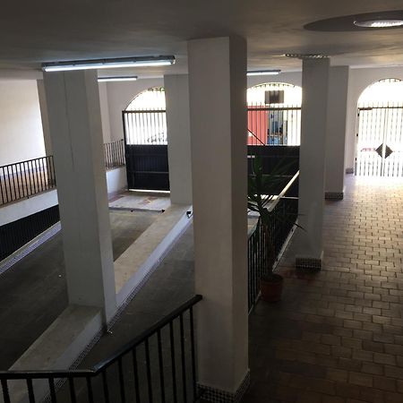 El Cortijuelo. Magnificent Triplex Terraced House With Rooftop Of 18M2, Overlooking The Sea. Parking トレモリノス エクステリア 写真