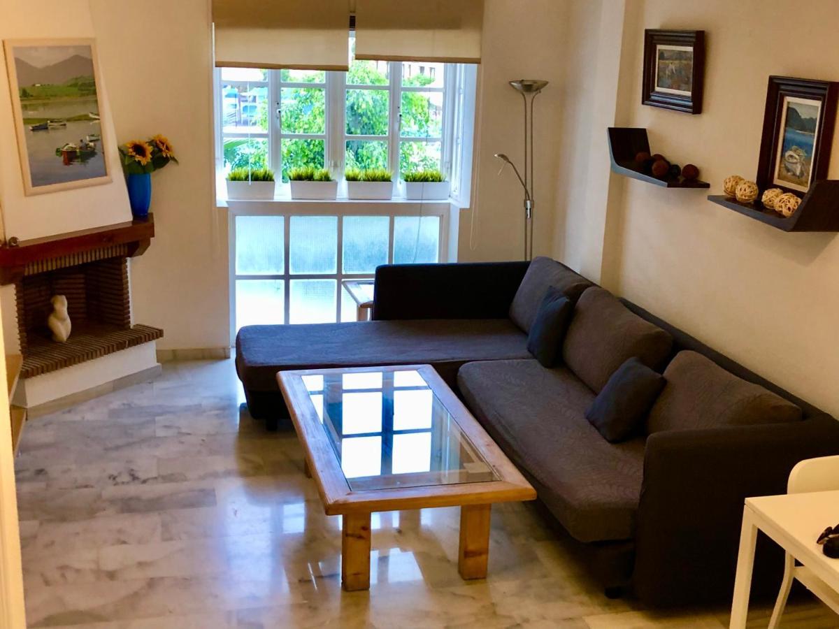 El Cortijuelo. Magnificent Triplex Terraced House With Rooftop Of 18M2, Overlooking The Sea. Parking トレモリノス エクステリア 写真