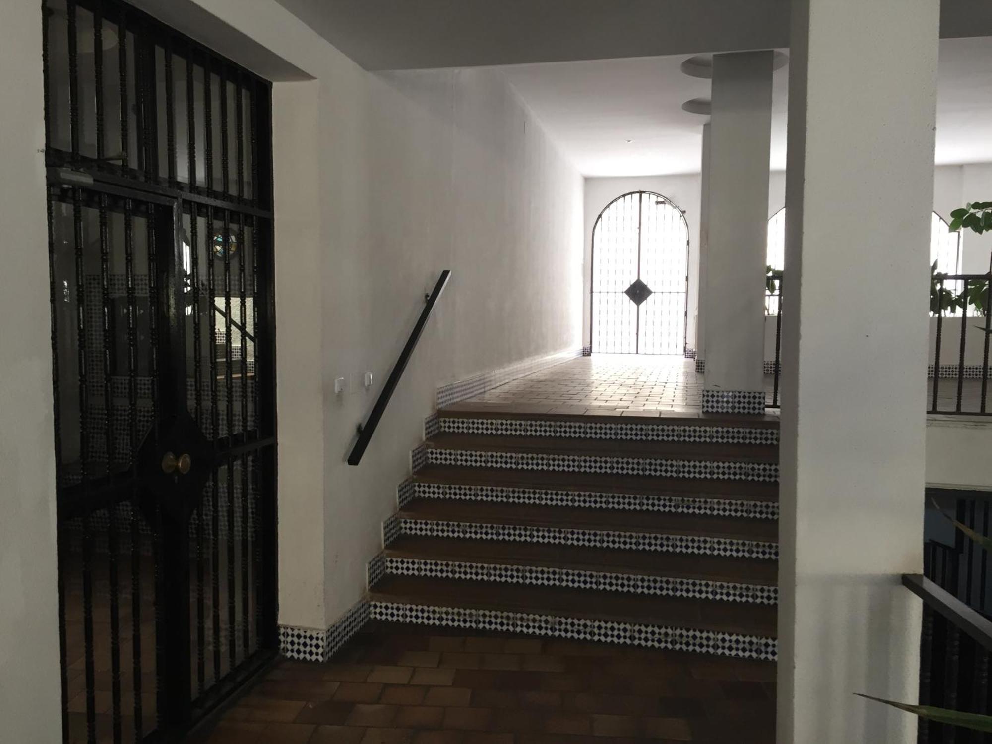 El Cortijuelo. Magnificent Triplex Terraced House With Rooftop Of 18M2, Overlooking The Sea. Parking トレモリノス エクステリア 写真