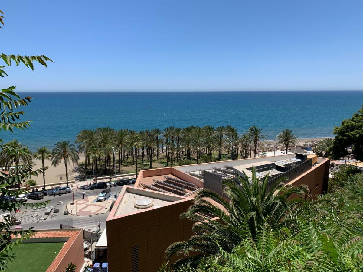 El Cortijuelo. Magnificent Triplex Terraced House With Rooftop Of 18M2, Overlooking The Sea. Parking トレモリノス エクステリア 写真